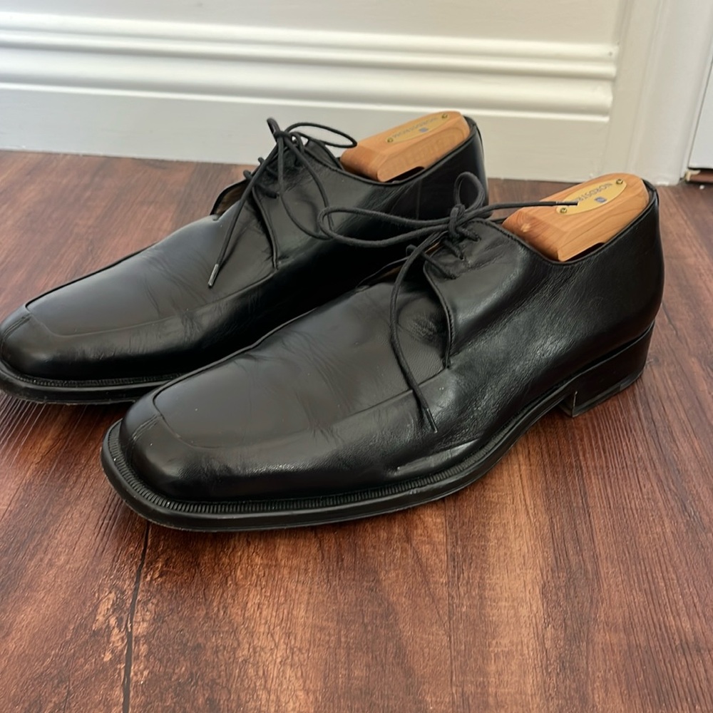 Bruno Magli Men’s Dress Shoes with Shoe Horns